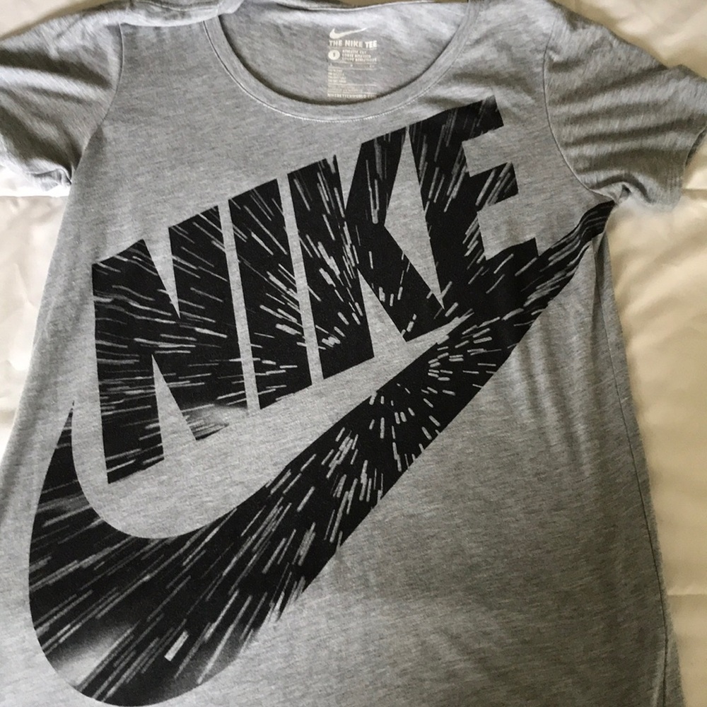 Nike tee